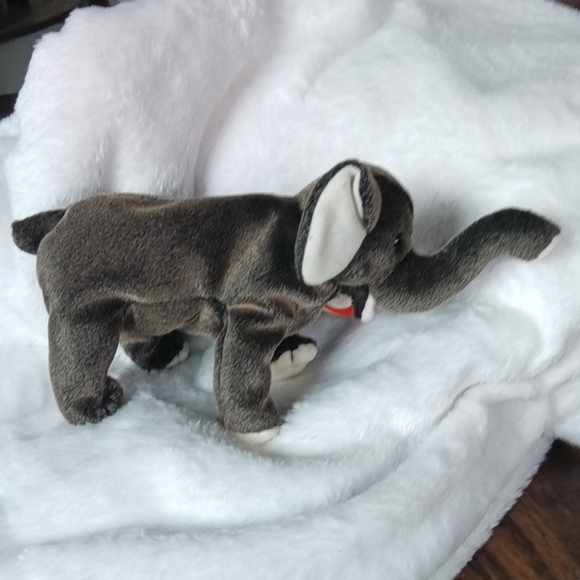 2000 Ty Elephant Plush Toy - Brown and White - Picture 2 of 13